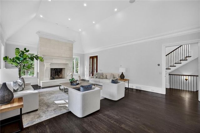 1250 Beechwood Hills NW Court, Atlanta, GA 30327