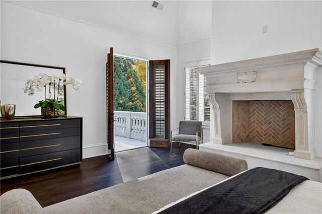 1250 Beechwood Hills NW Court, Atlanta, GA 30327