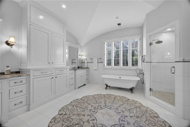 1250 Beechwood Hills NW Court, Atlanta, GA 30327