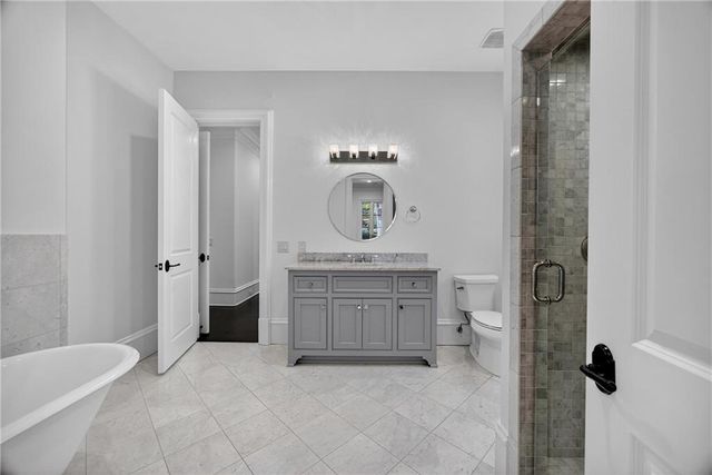 1250 Beechwood Hills NW Court, Atlanta, GA 30327