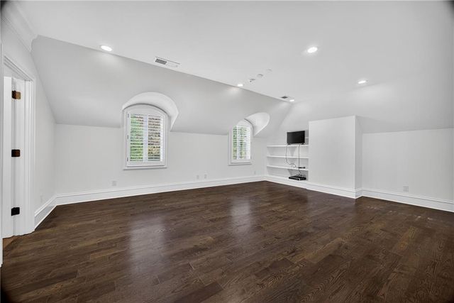 1250 Beechwood Hills NW Court, Atlanta, GA 30327