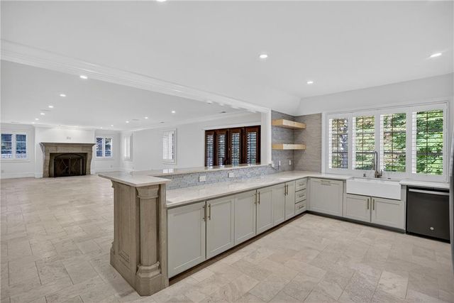 1250 Beechwood Hills NW Court, Atlanta, GA 30327