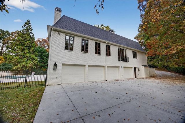 1250 Beechwood Hills NW Court, Atlanta, GA 30327