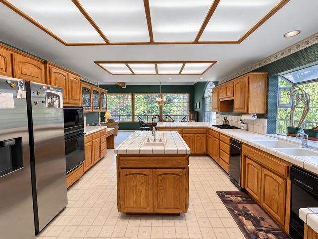 18963 Louis Rd, Grass Valley, CA 95945