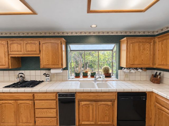 18963 Louis Rd, Grass Valley, CA 95945