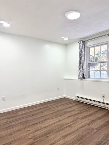 15 Spencer Rd 12E, Boxborough, MA 01719