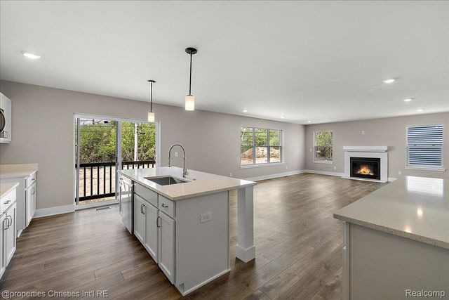 2516 Collegewood Street, Ypsilanti, MI 48197