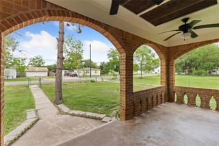 8229 Neville Avenue, Hitchcock, TX 77563