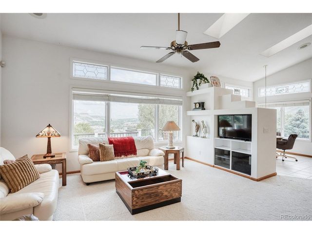 542 Canyon Point Cir, Golden, CO 80403