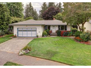 10608 Ne TILLAMOOK St, Portland, OR 97220