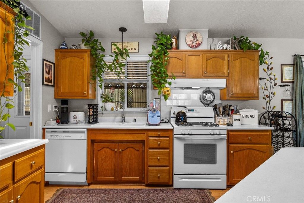Image 11 of property listing at 122 Sycamore Parkway, Oroville, CA 95966