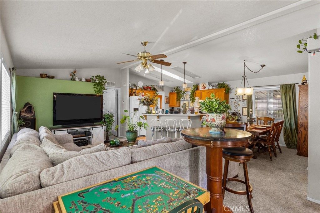 Image 8 of property listing at 122 Sycamore Parkway, Oroville, CA 95966