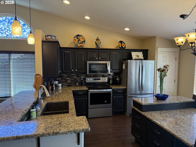 2157 38TH Ct, Washougal, WA 98671