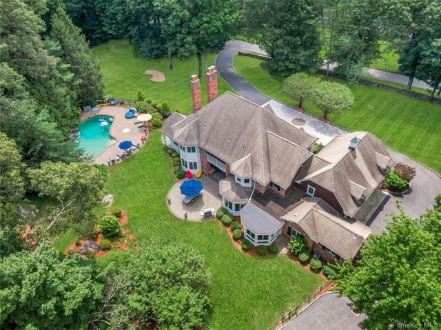 10 Hidden Oak Road, Armonk, NY 10504
