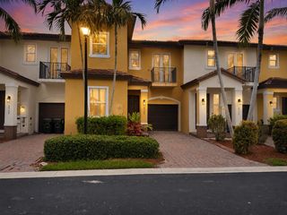 6958 Long Pine Circle, Coconut Creek, FL 33073