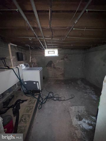 2806 W PORTER ST, Philadelphia, PA 19145