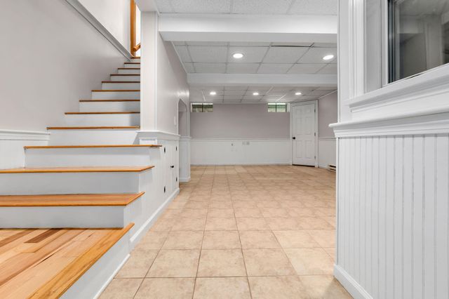 135 Forrest St Apt 10, Plaistow, NH 03865