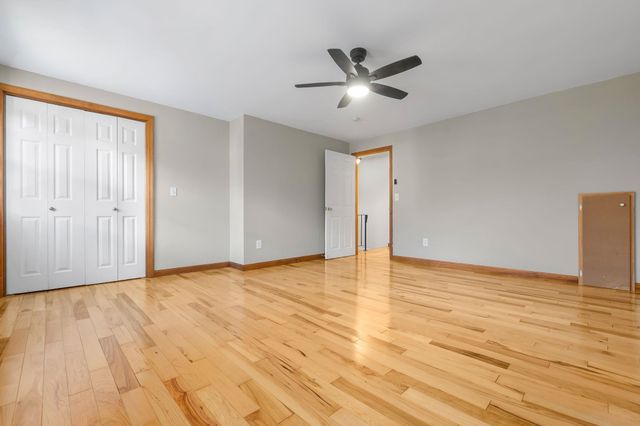 135 Forrest St Apt 10, Plaistow, NH 03865