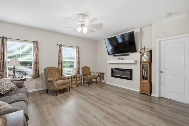 433 Sandburg Drive, Lithopolis, OH 43136