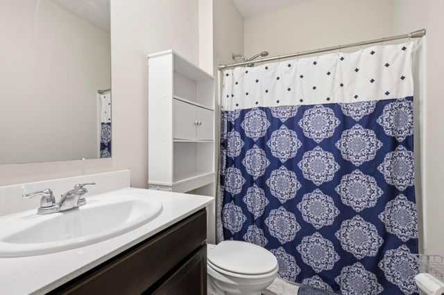 433 Sandburg Drive, Lithopolis, OH 43136