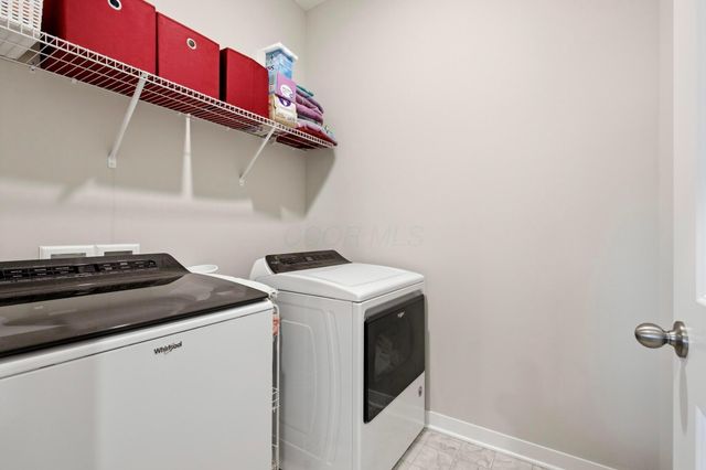 433 Sandburg Drive, Lithopolis, OH 43136