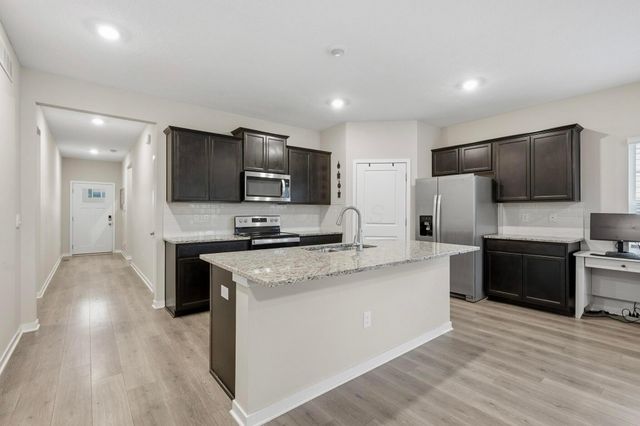 433 Sandburg Drive, Lithopolis, OH 43136