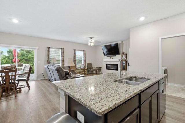 433 Sandburg Drive, Lithopolis, OH 43136
