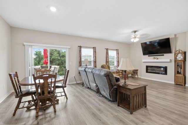 433 Sandburg Drive, Lithopolis, OH 43136