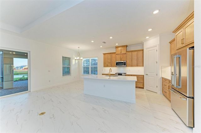 3303 VICENZA CT, Lakewood Ranch, FL 34211