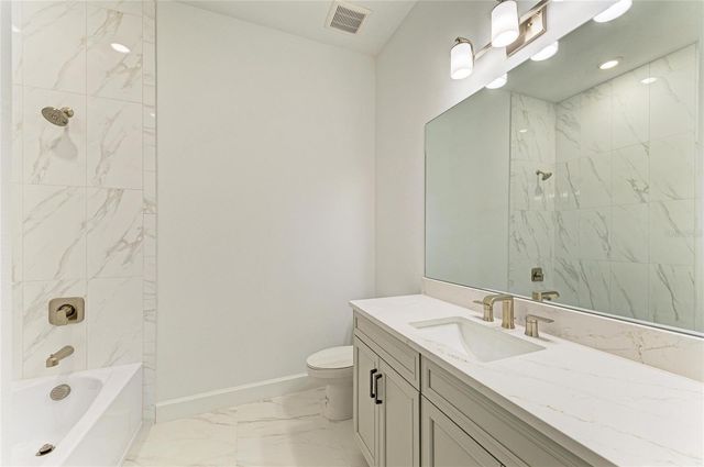 3303 VICENZA CT, Lakewood Ranch, FL 34211