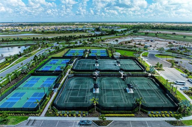 3303 VICENZA CT, Lakewood Ranch, FL 34211