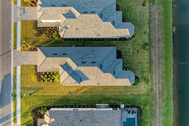 3303 VICENZA CT, Lakewood Ranch, FL 34211