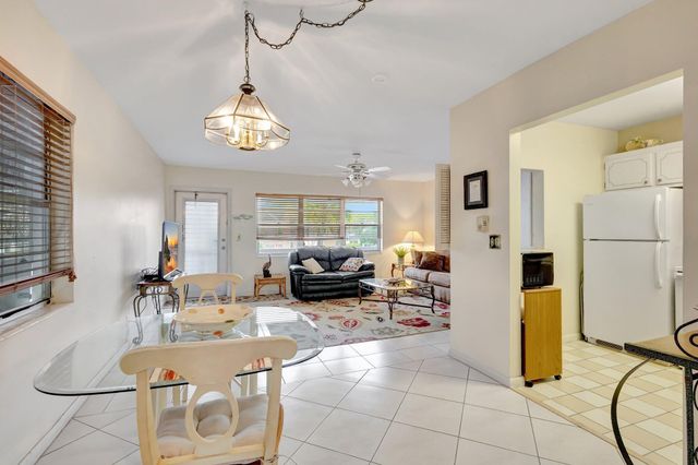 189 Coventry H, West Palm Beach, FL 33417