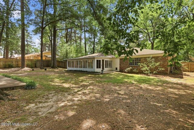 300 Whippoorwill Road, Brandon, MS 39047