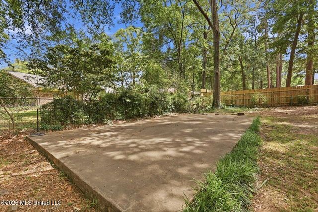 300 Whippoorwill Road, Brandon, MS 39047