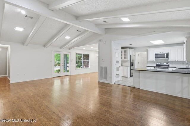 300 Whippoorwill Road, Brandon, MS 39047