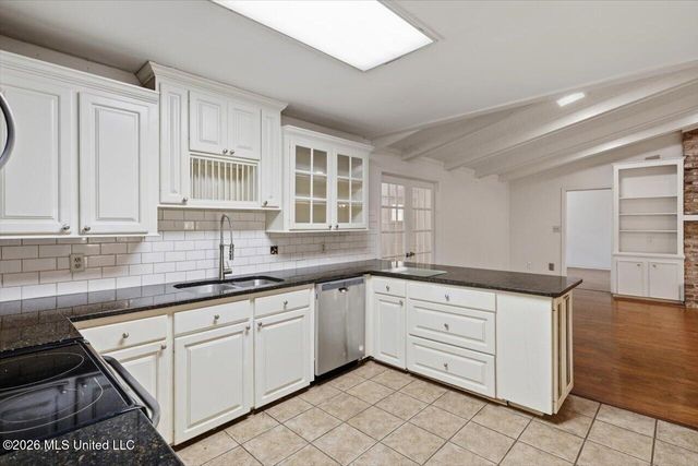300 Whippoorwill Road, Brandon, MS 39047