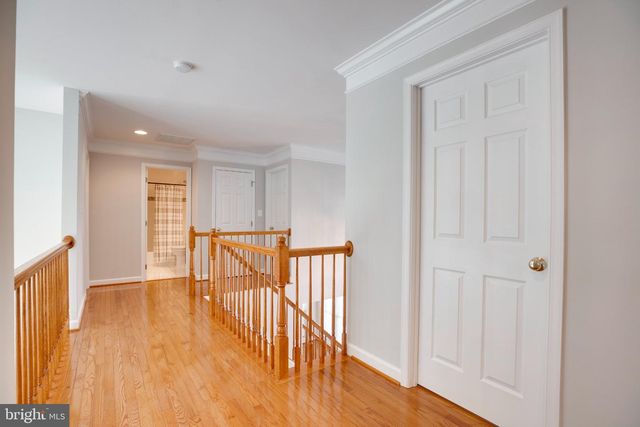 13515 LAMIUM LN, Centreville, VA 20120