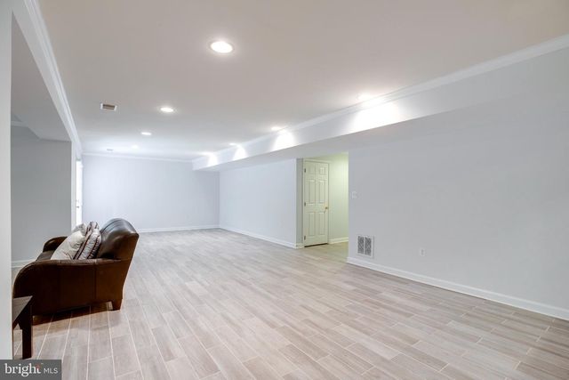 13515 LAMIUM LN, Centreville, VA 20120