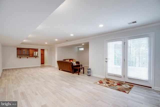 13515 LAMIUM LN, Centreville, VA 20120