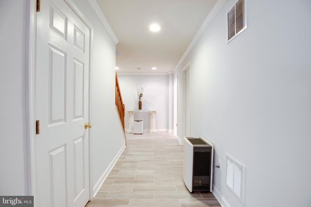 13515 LAMIUM LN, Centreville, VA 20120