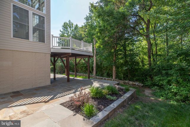 13515 LAMIUM LN, Centreville, VA 20120