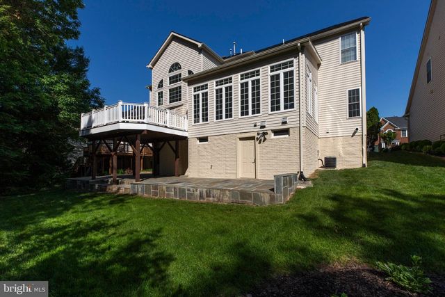 13515 LAMIUM LN, Centreville, VA 20120