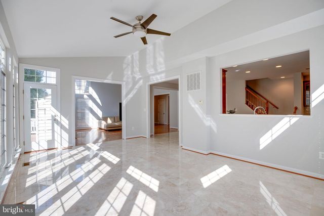 13515 LAMIUM LN, Centreville, VA 20120