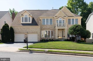 13515 LAMIUM LN, Centreville, VA 20120