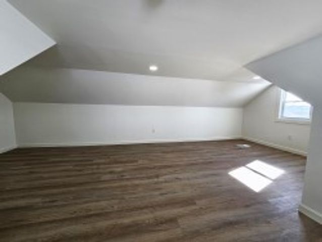 806 Ridge Ave, Jeannette, PA 15644