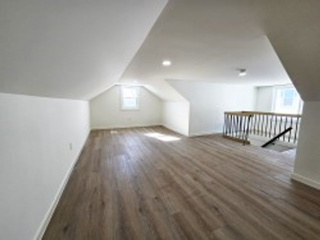 806 Ridge Ave, Jeannette, PA 15644