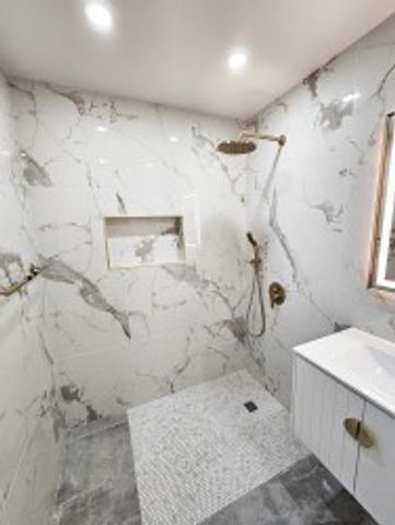 806 Ridge Ave, Jeannette, PA 15644