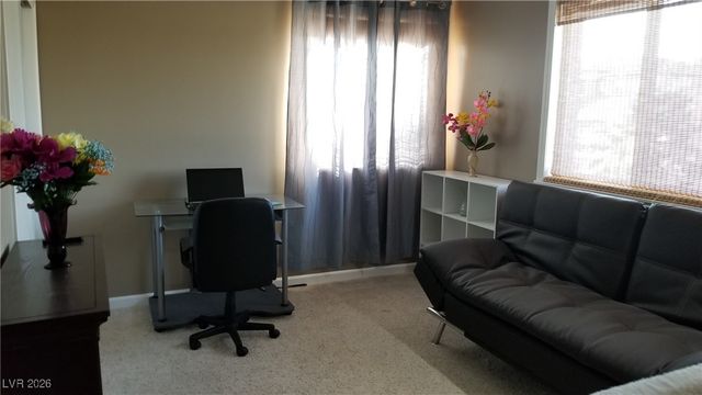 7015 EL PARQUE Avenue, Las Vegas, NV 89117