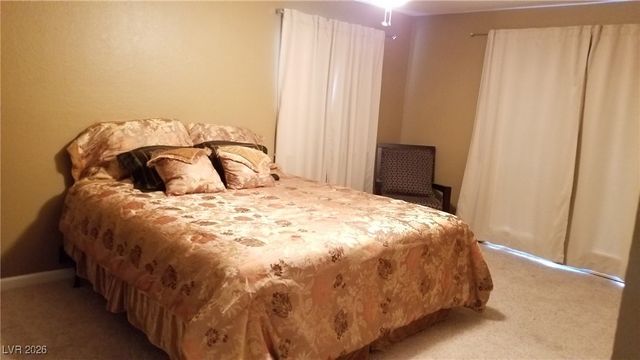 7015 EL PARQUE Avenue, Las Vegas, NV 89117